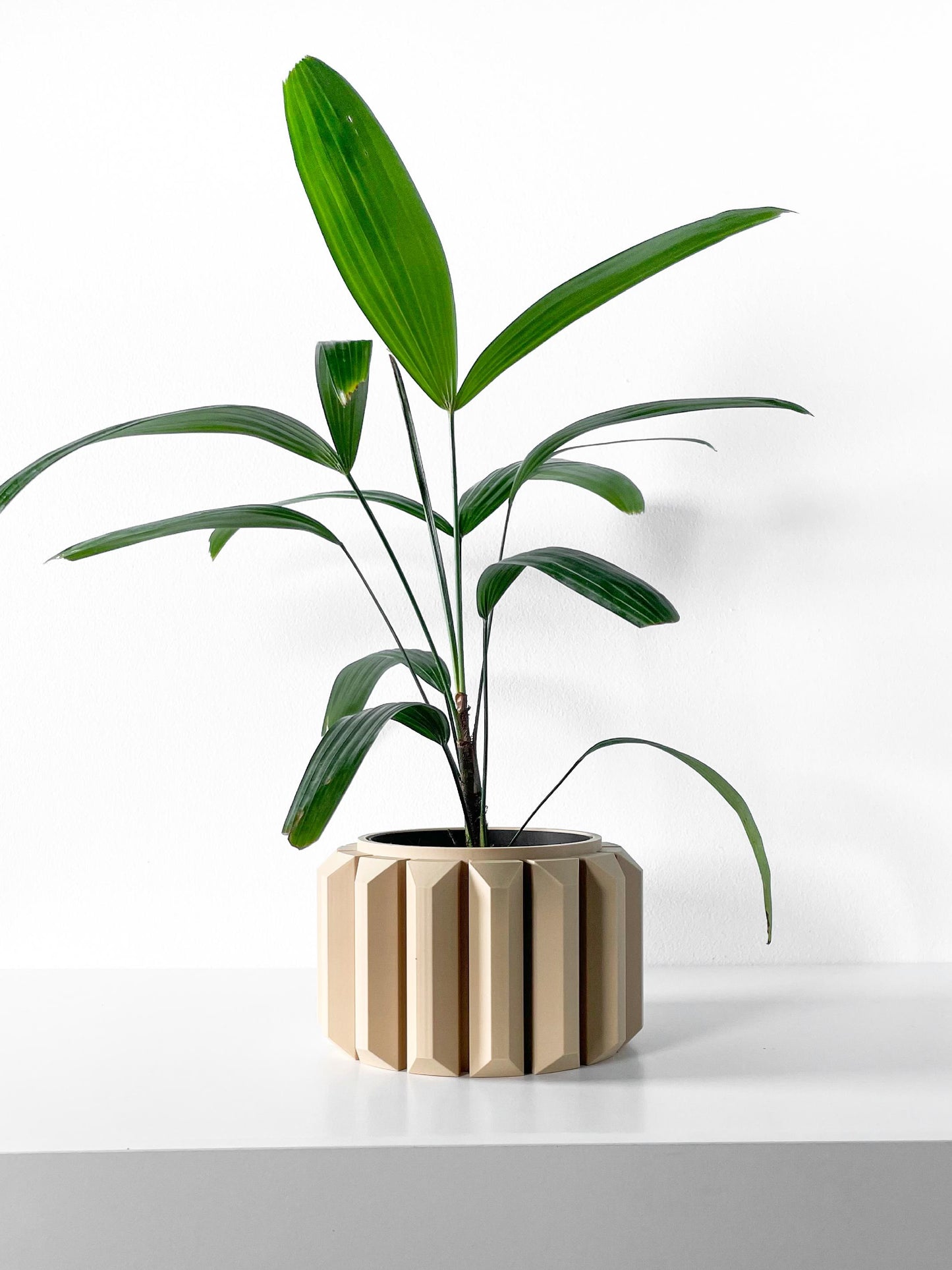 Ferix Planter Pot