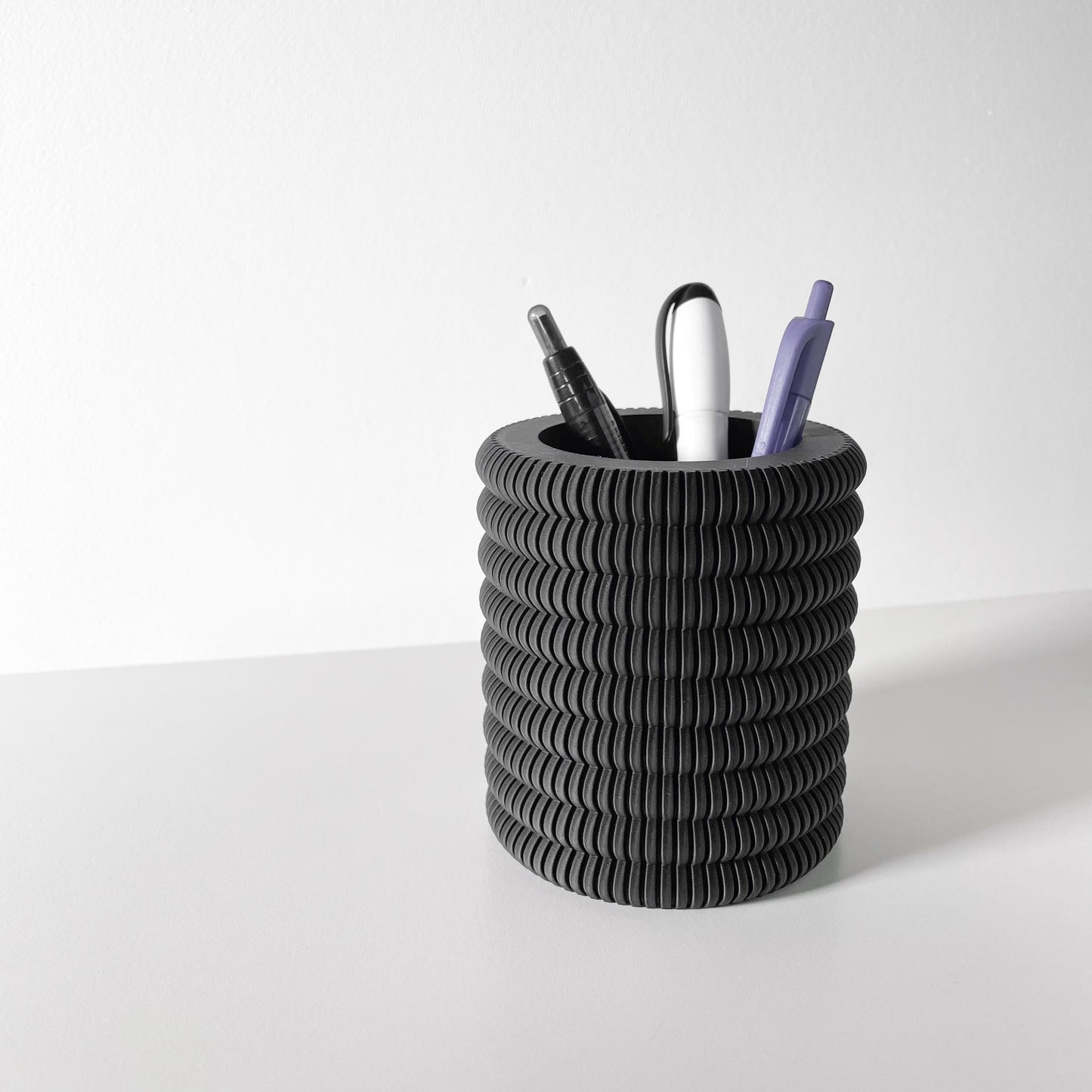 Lonu Pen Holder