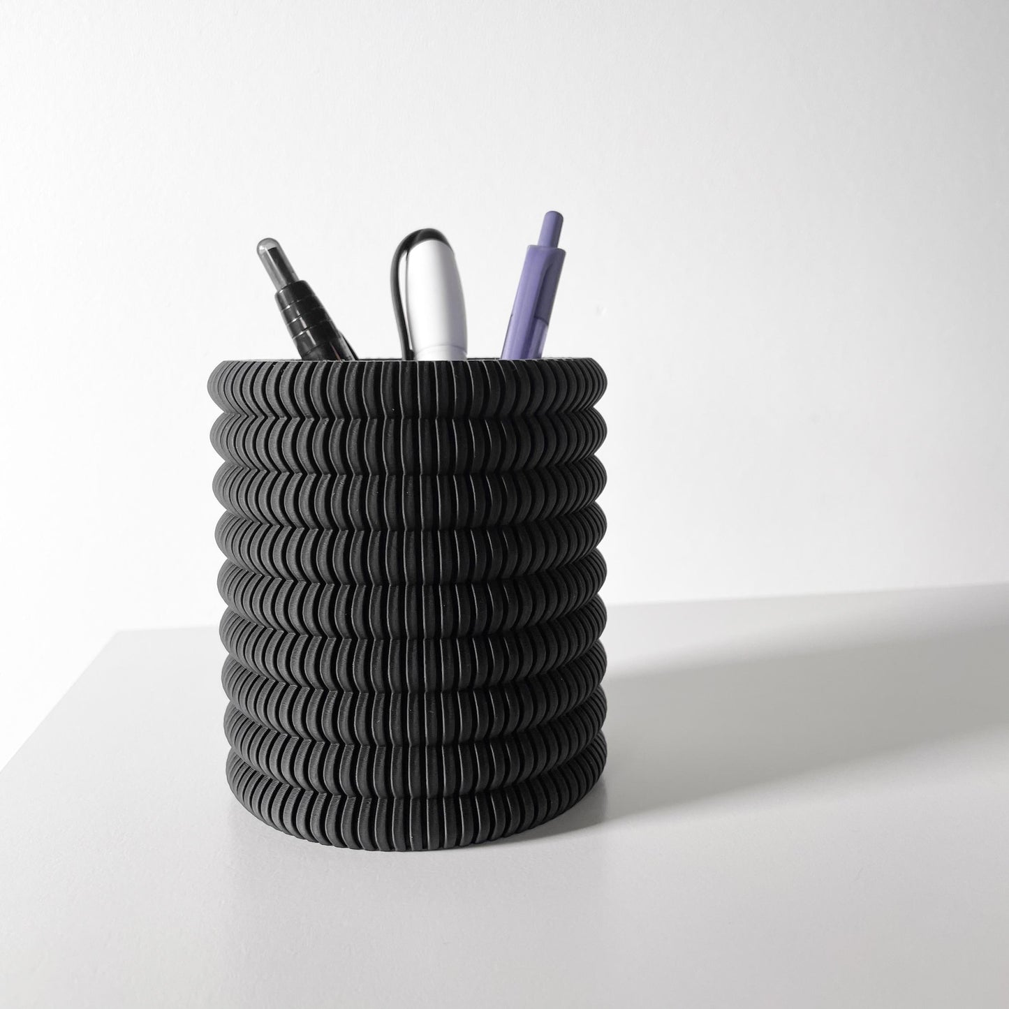 Lonu Pen Holder