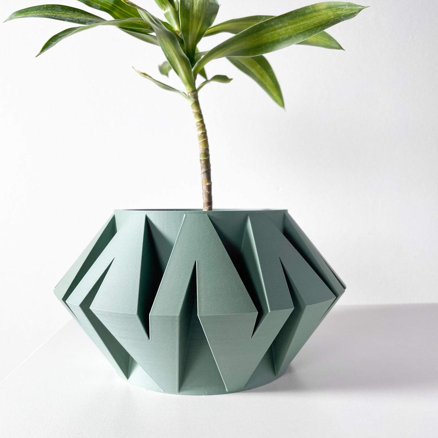 Kovi Planter Pot