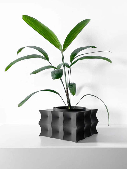 Averth Planter Pot