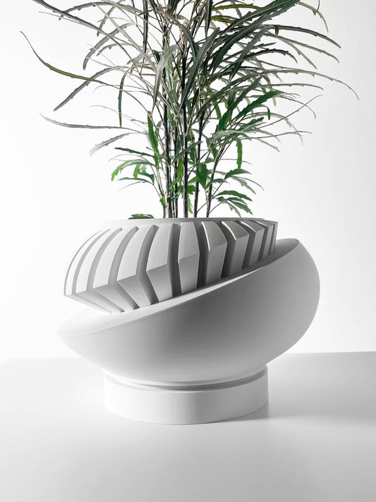 Luxar Planter Pot