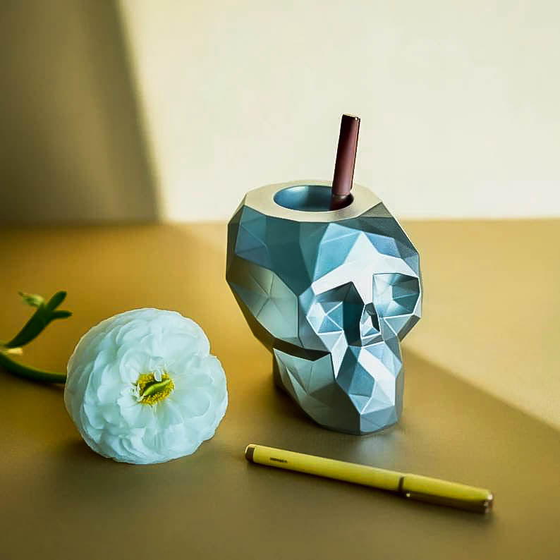 Geometric Skull Holder - Customizable