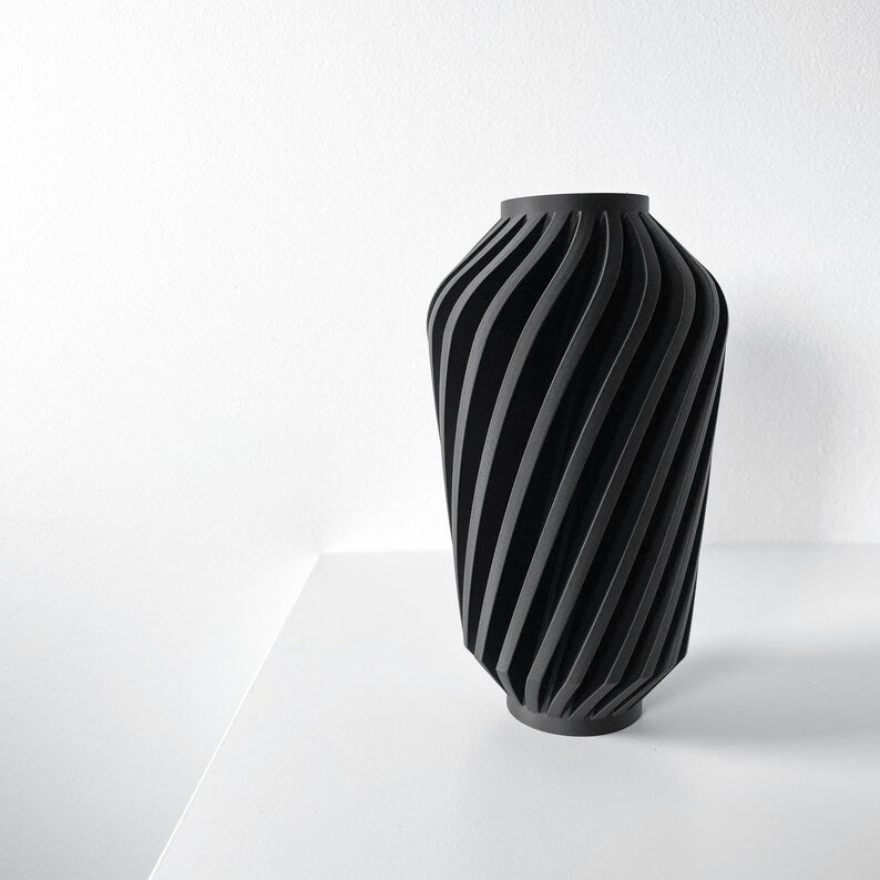 Travix Vase