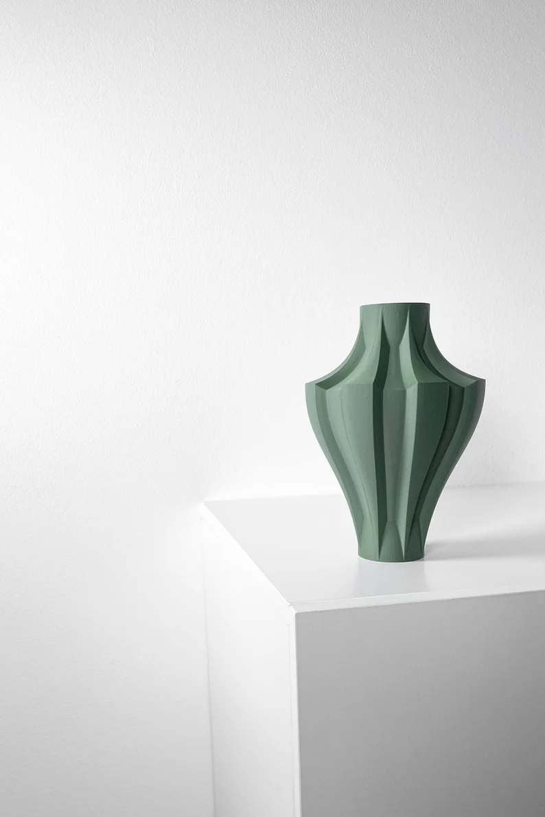 Novak Vase