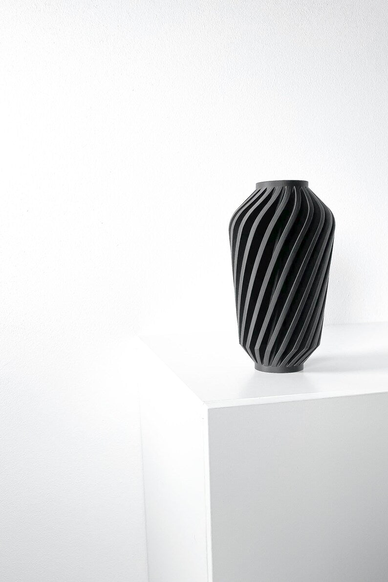 Travix Vase