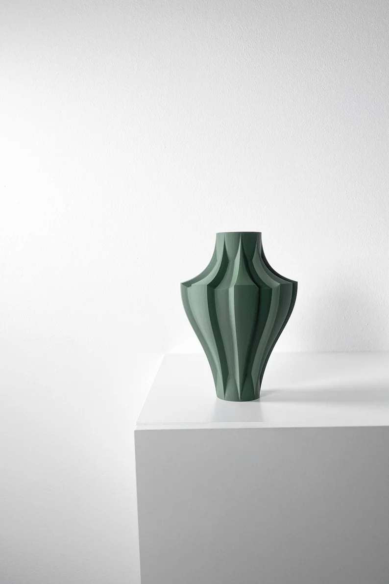 Novak Vase