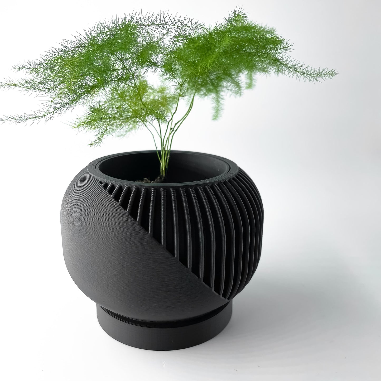 Narvo Planter Pot