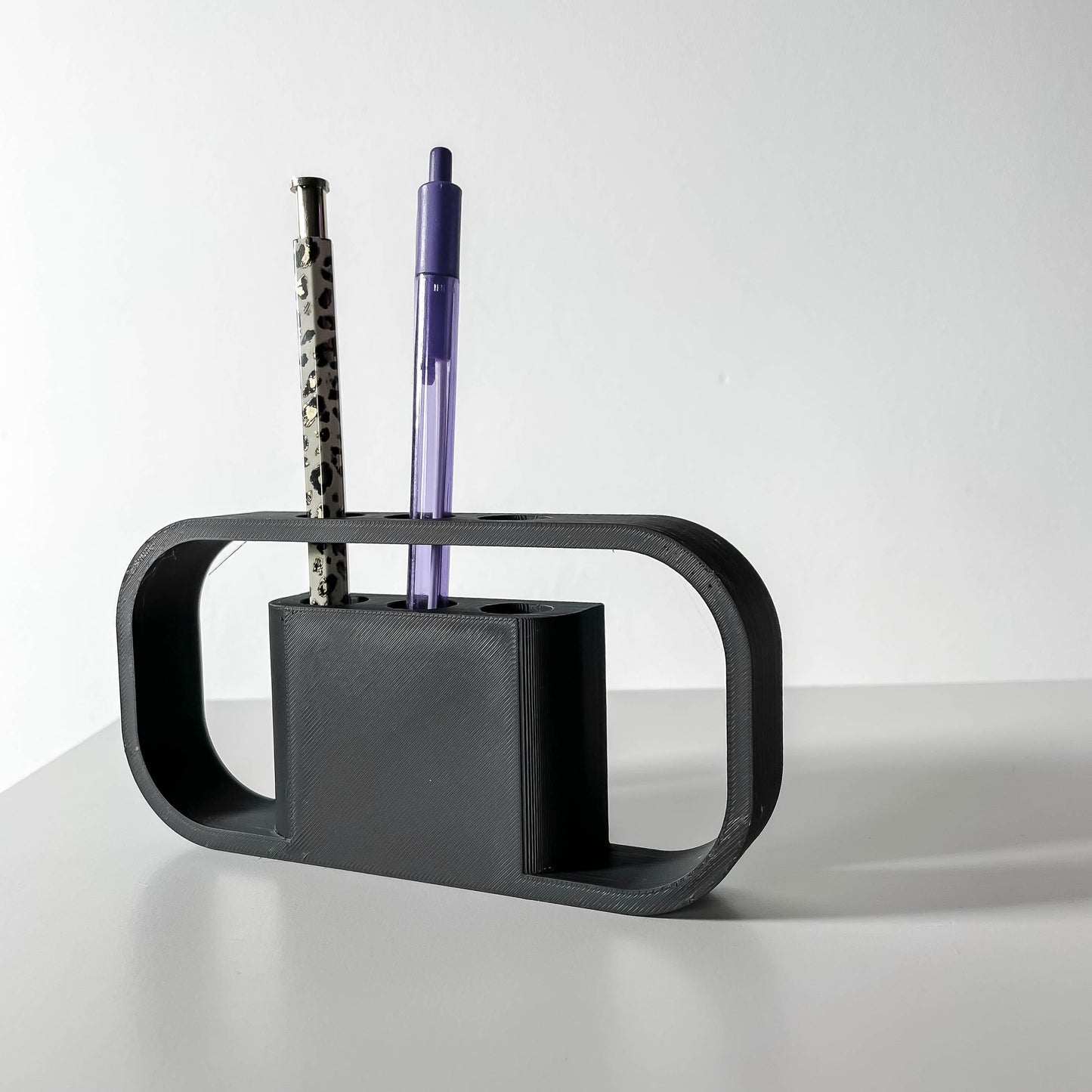 Ilios Pen Holder